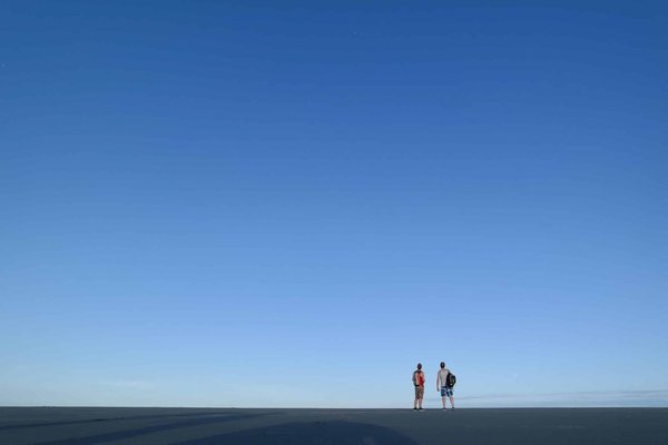 Quelles sont les astuces pour voyager léger et efficacement ?